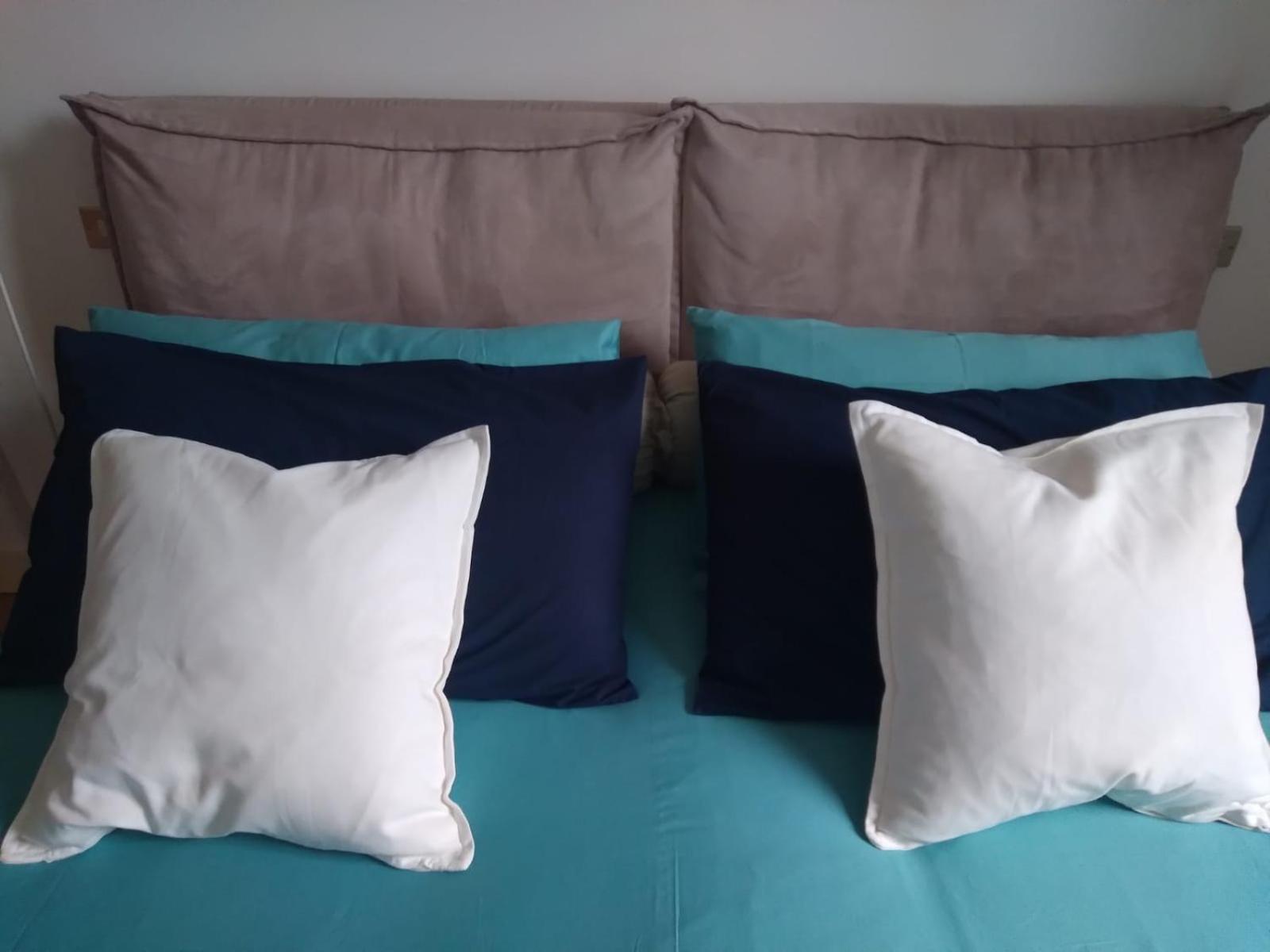 Casa Mari - Free Secure Parking, Breakfast, Private Bathroom, Wifi, Garden, Aircon, 3 Min Walk To Metro And Train Station Milán Exteriér fotografie