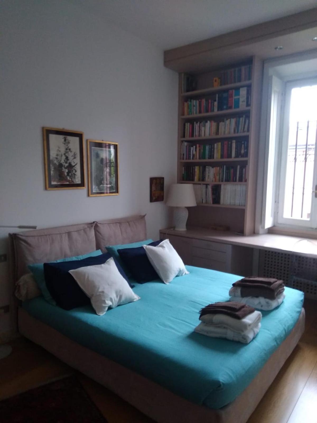 Casa Mari - Free Secure Parking, Breakfast, Private Bathroom, Wifi, Garden, Aircon, 3 Min Walk To Metro And Train Station Milán Exteriér fotografie